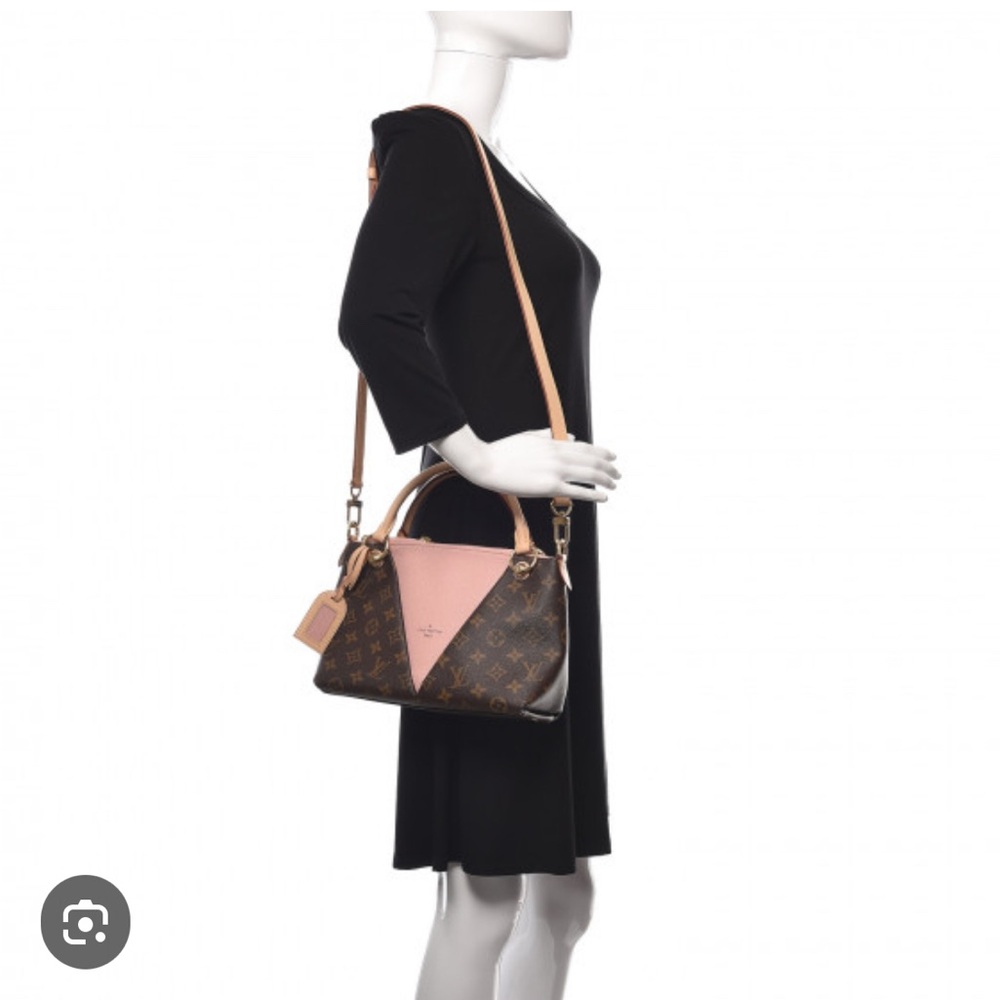 Louis Vuitton Monogram V Tote BB Rose
